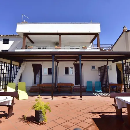 In Mit Schoener Terrasse By Interhome Zambratija (Istria)